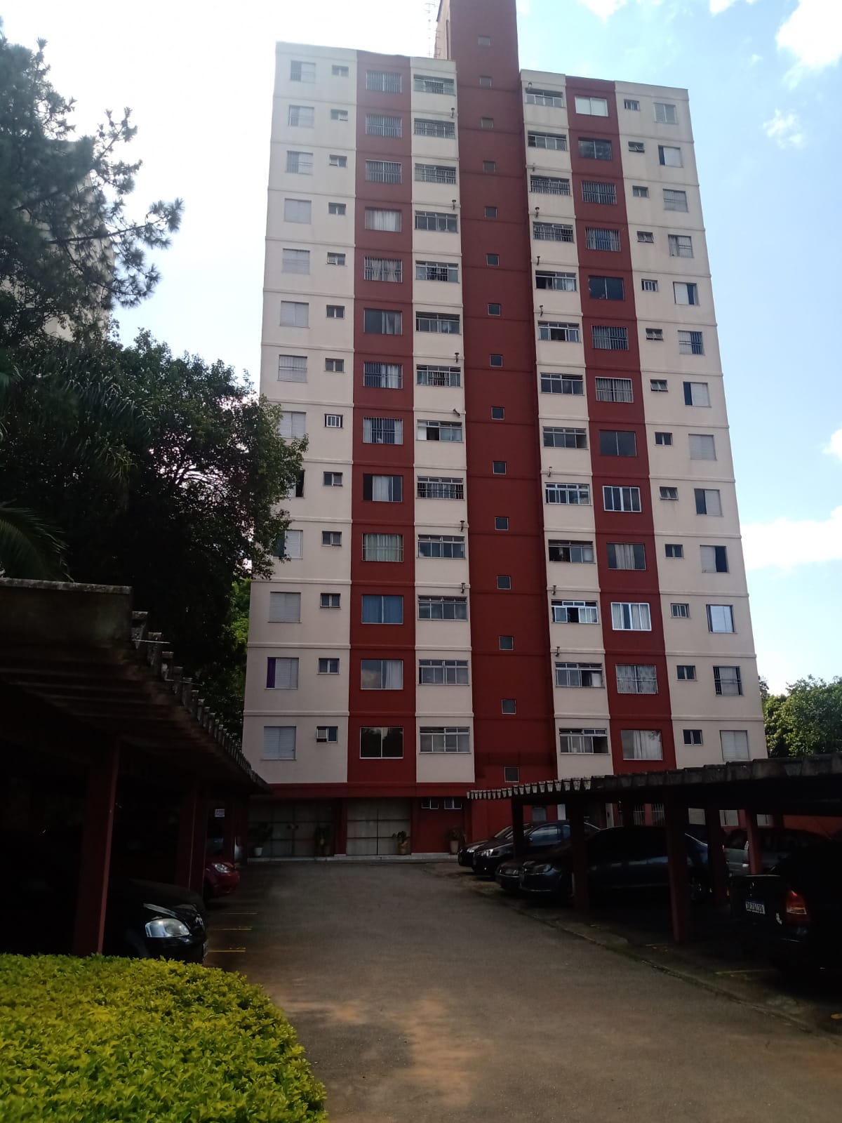 Imagem do Condomínio Edif. Residencial Jardim Tropical