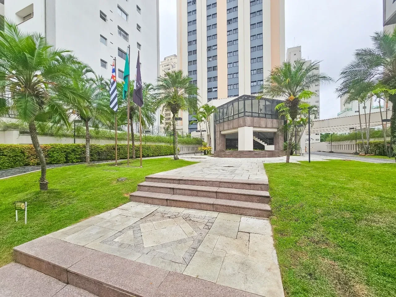 Imagem do Condomínio Ninety Hotel