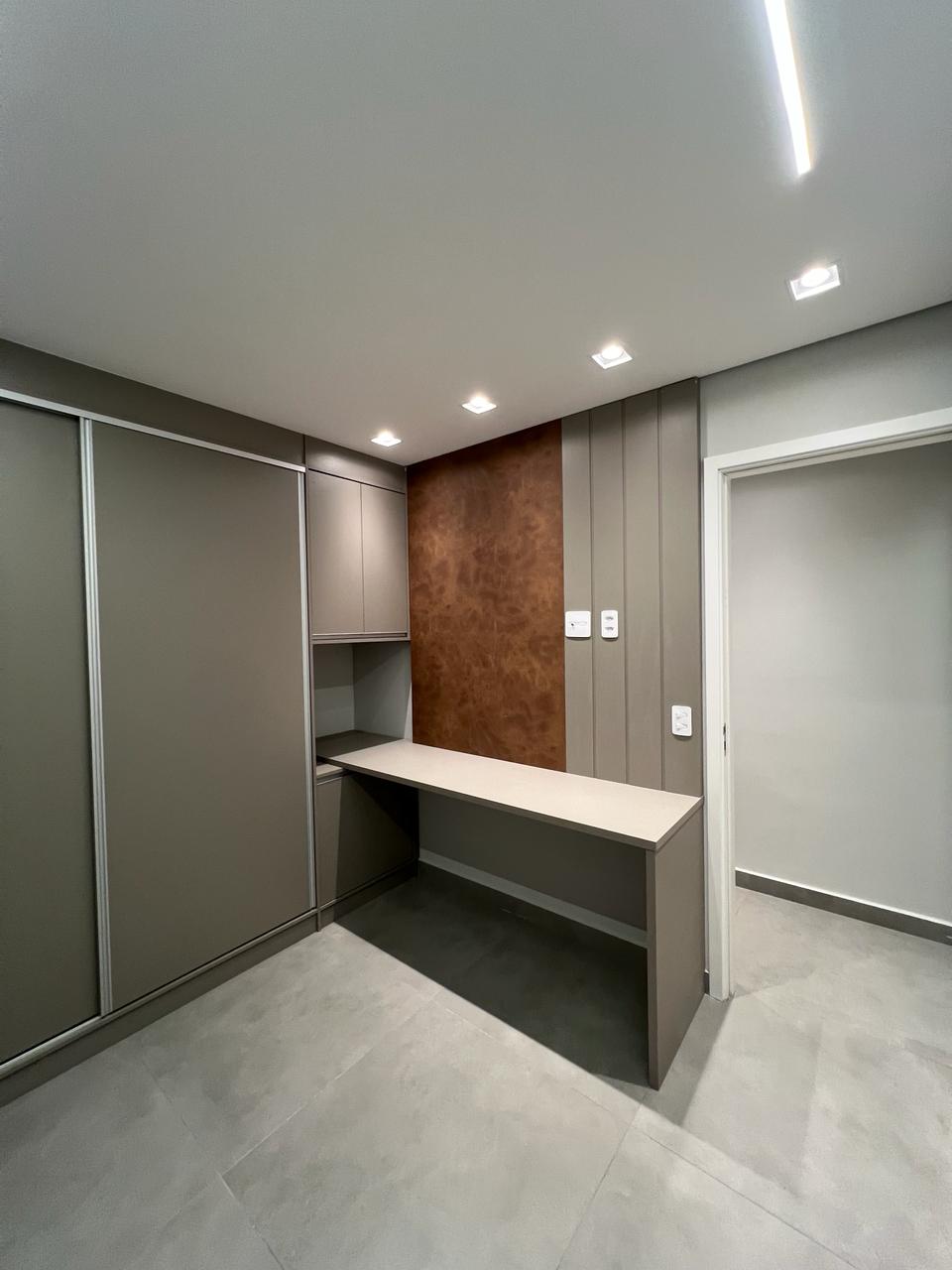 Apartamento com 2 Quartos à Venda ou Locação, 57 m²em Centro - Campinas