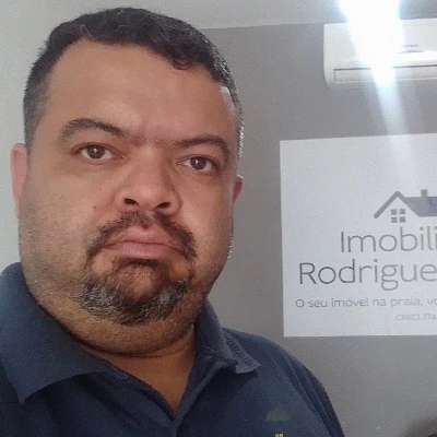corretor de imóveis