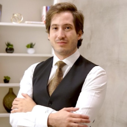 César Henrique Policastro Chassereaux