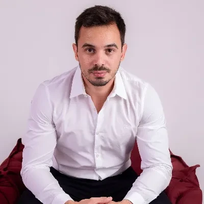 corretor de imóveis