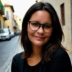 Cristiane Mathias Corretora