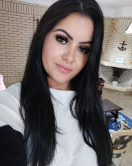 Ariane santos 