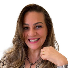 Mauriceia Maria Santos Bernardes